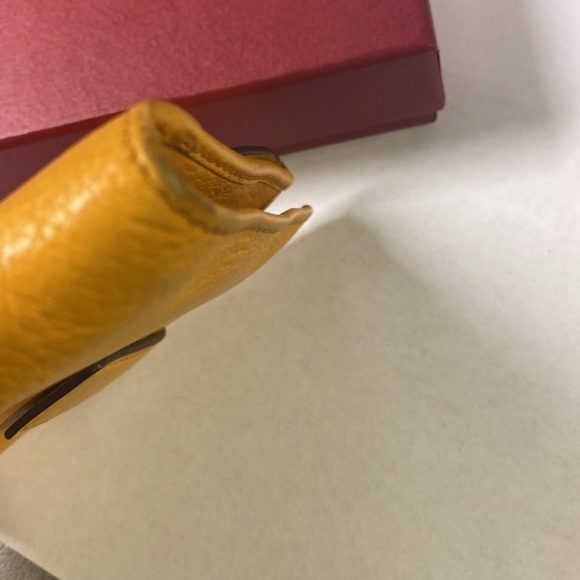 Salvatore Ferragamo compact wallet - Picture 10 of 10